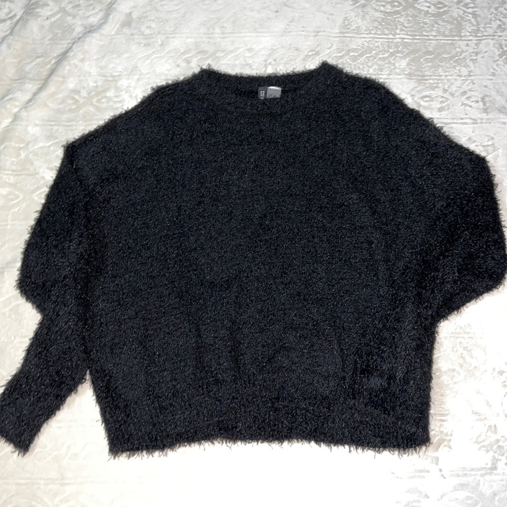 H&M‎ sweater
